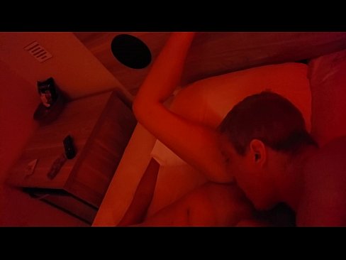 ❤️ Нойтон хөхөө долоож байна. Порно mn.fotonovelasxxx.ru ﹏